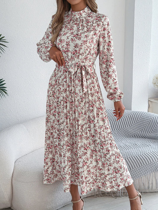 Long Sleeve Waist Cinched Pleated Long Dresses