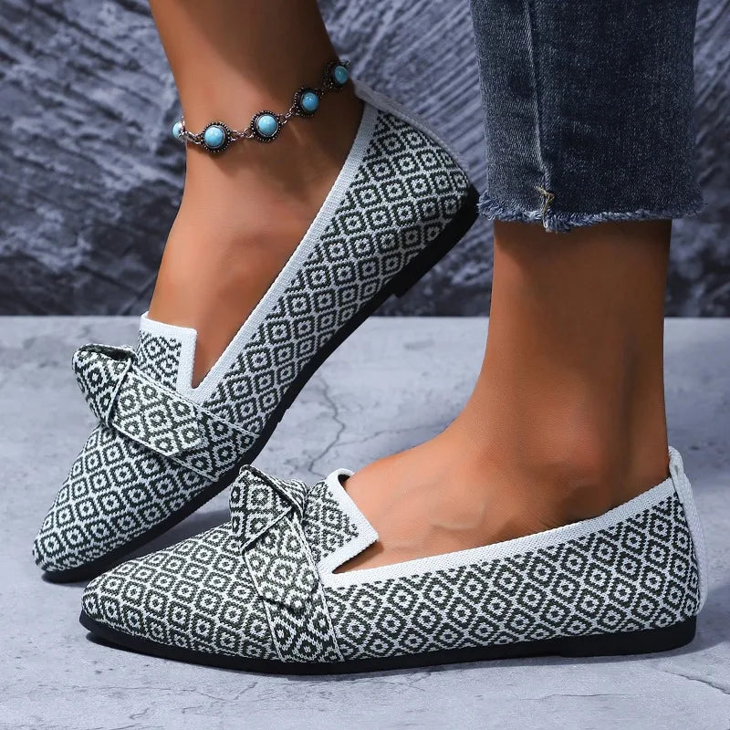 Flat pointed toe low-top bow shoes
