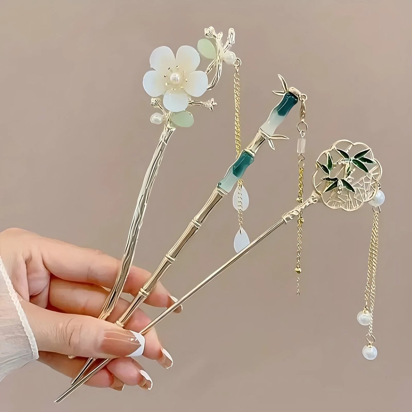 Elegant Tassel Hair Stick  Floral Design Accessory