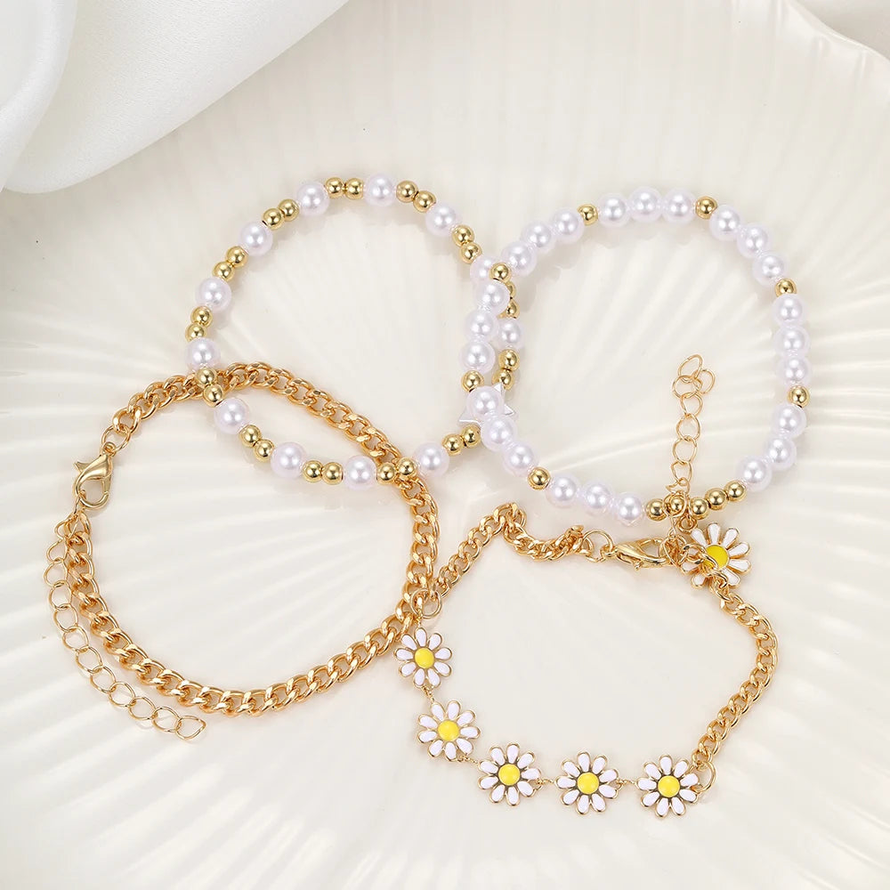 Daisy Flower Pendant Faux Pearl Bracelet Set