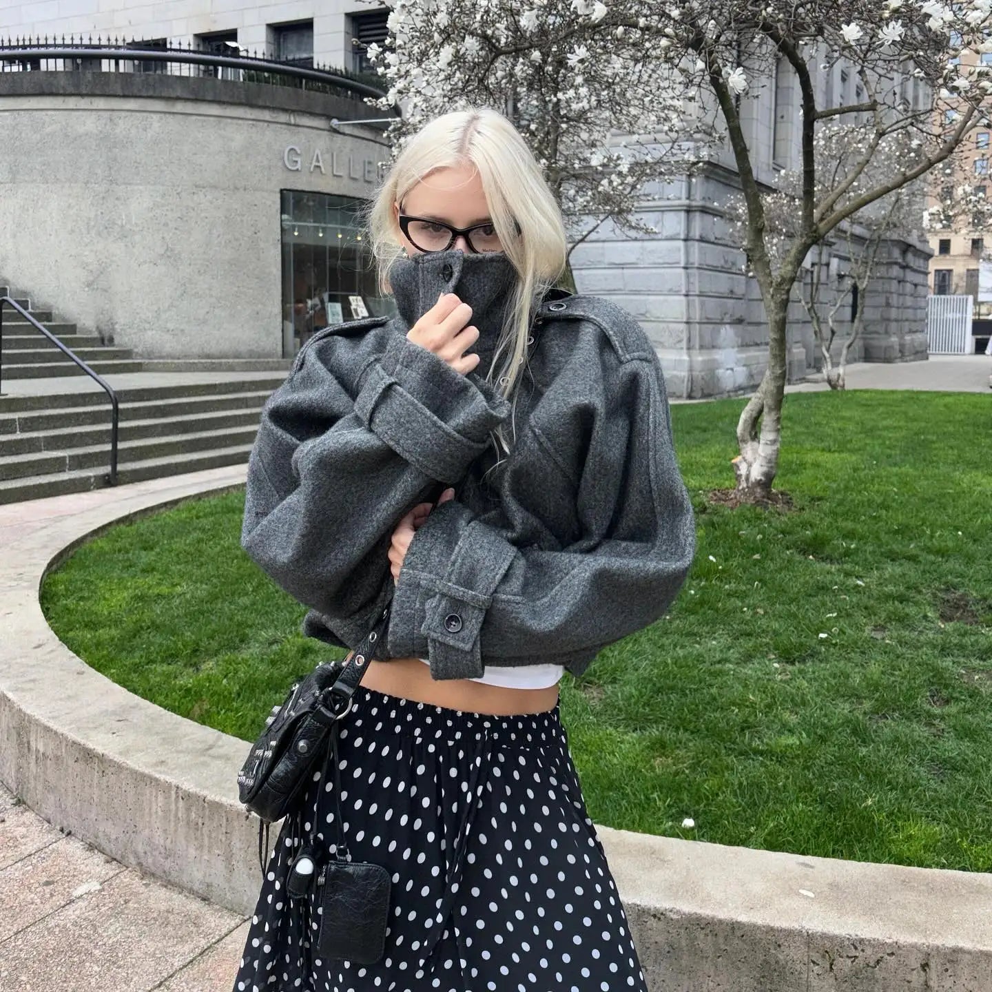 Full Sleeve Single Breasted Stand Collar Short Coats