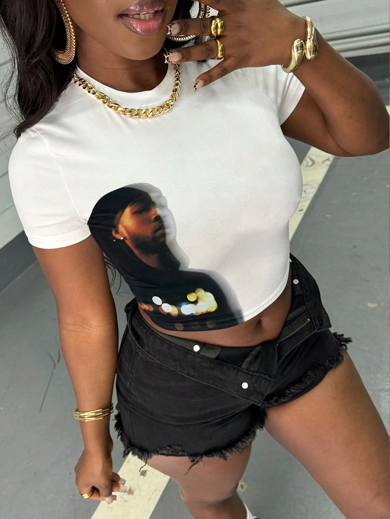 Figure Graphic Cropped T-Shirt  Daily Wear T-Shirt