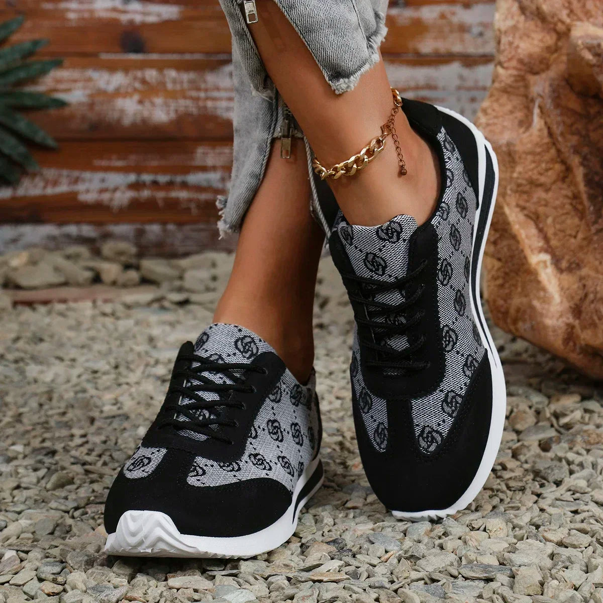 Designer Flat Comfortable Casual Walking Sneakers