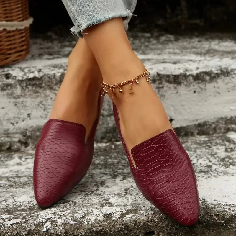 Vintage leather pointed flat  leather shoes