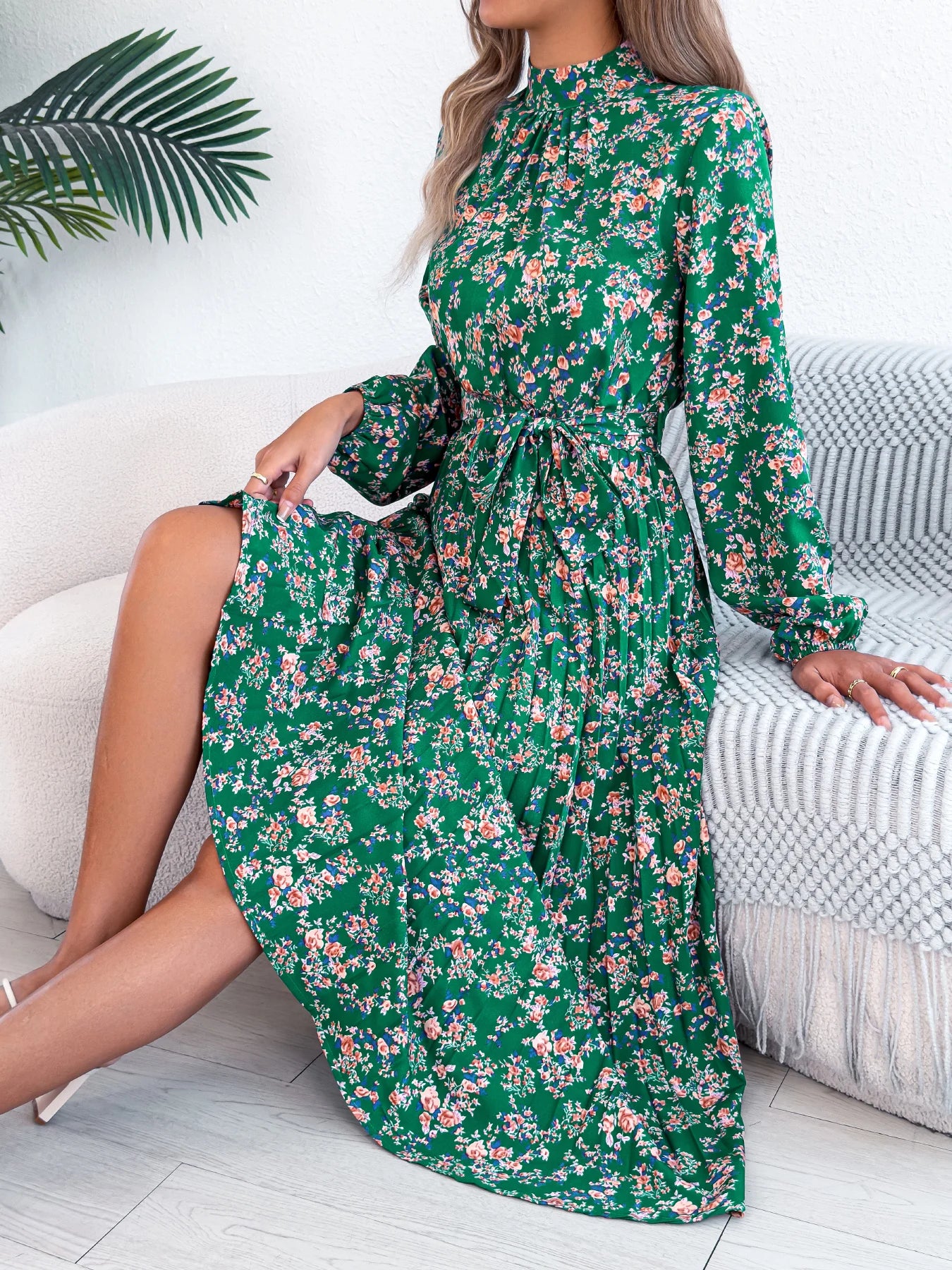 Long Sleeve Waist Cinched Pleated Long Dresses