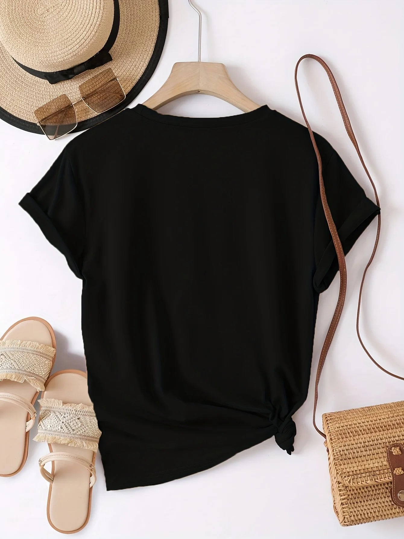 Rose Print T-shirt Round Neck Short Sleeved