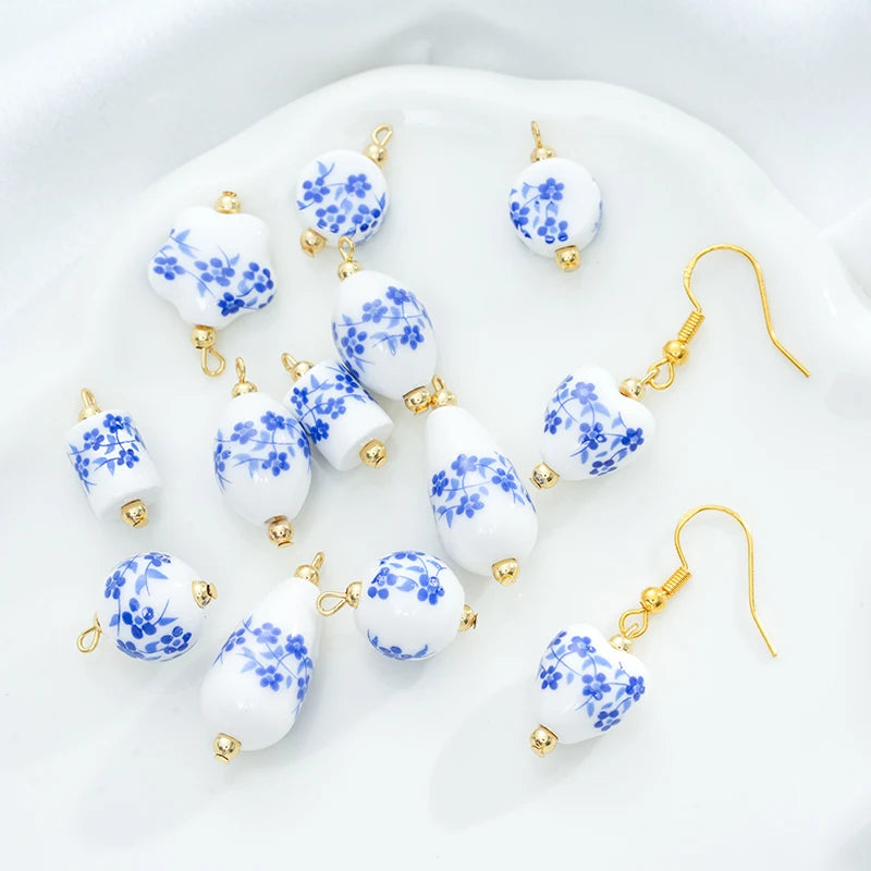 5Pcs Blue printing Adorable Ceramic Charms