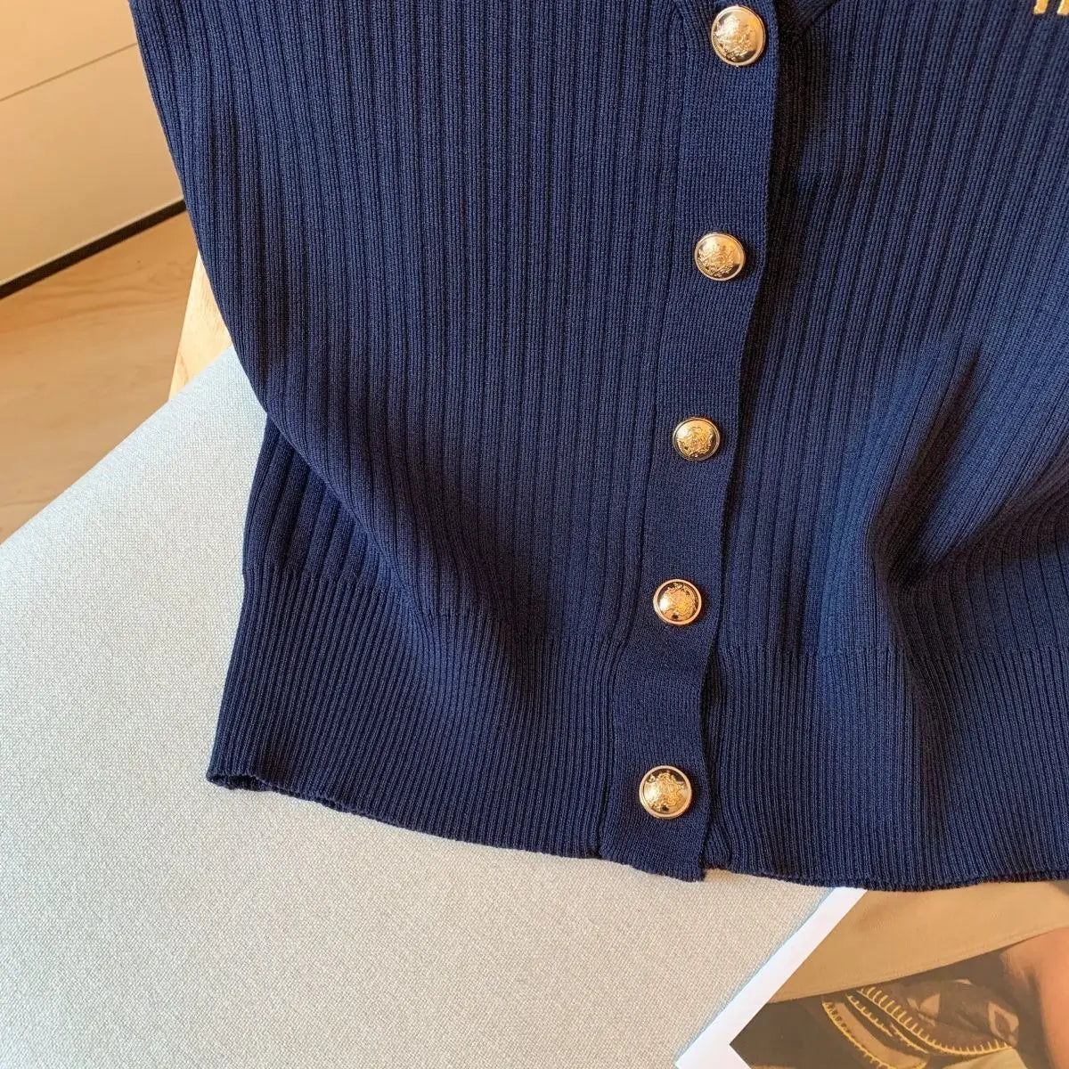 Embroidered Lapel Single-breasted Knitted Sleeveless  Tank