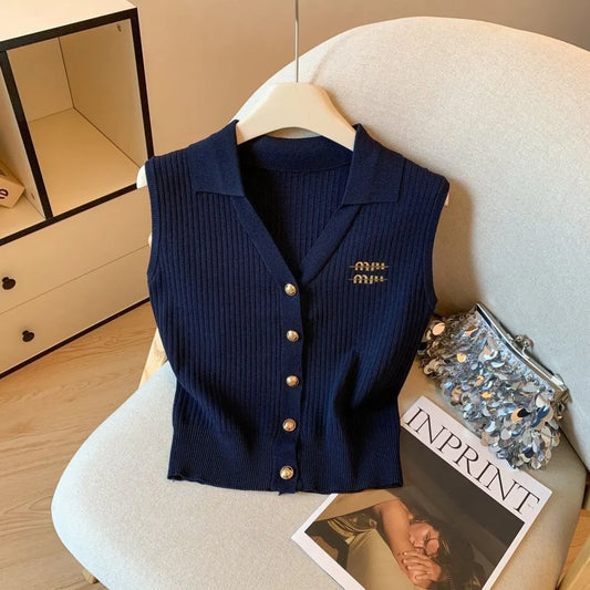 Embroidered Lapel Single-breasted Knitted Sleeveless  Tank