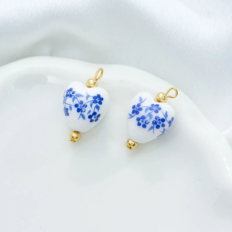 5Pcs Blue printing Adorable Ceramic Charms