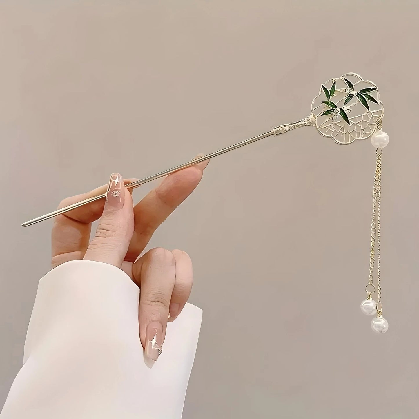 Elegant Tassel Hair Stick  Floral Design Accessory