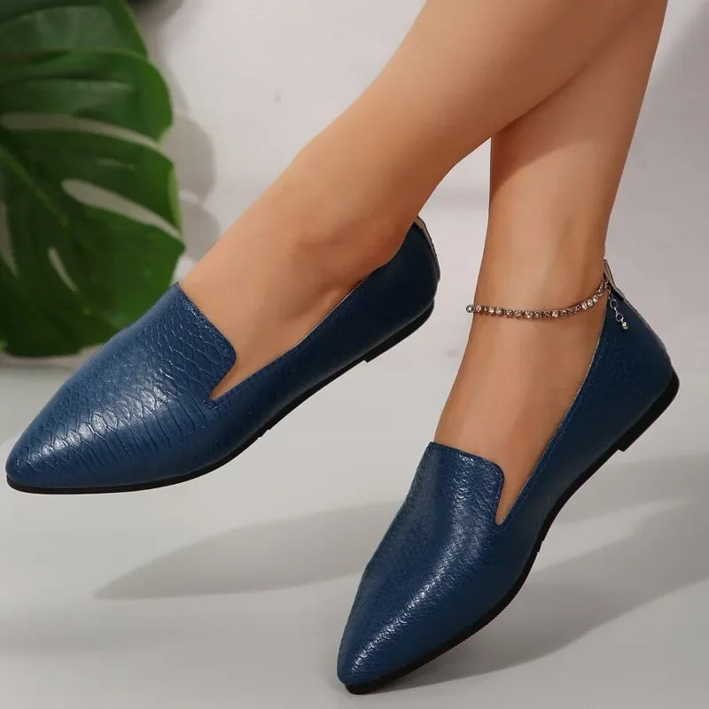 Vintage leather pointed flat  leather shoes