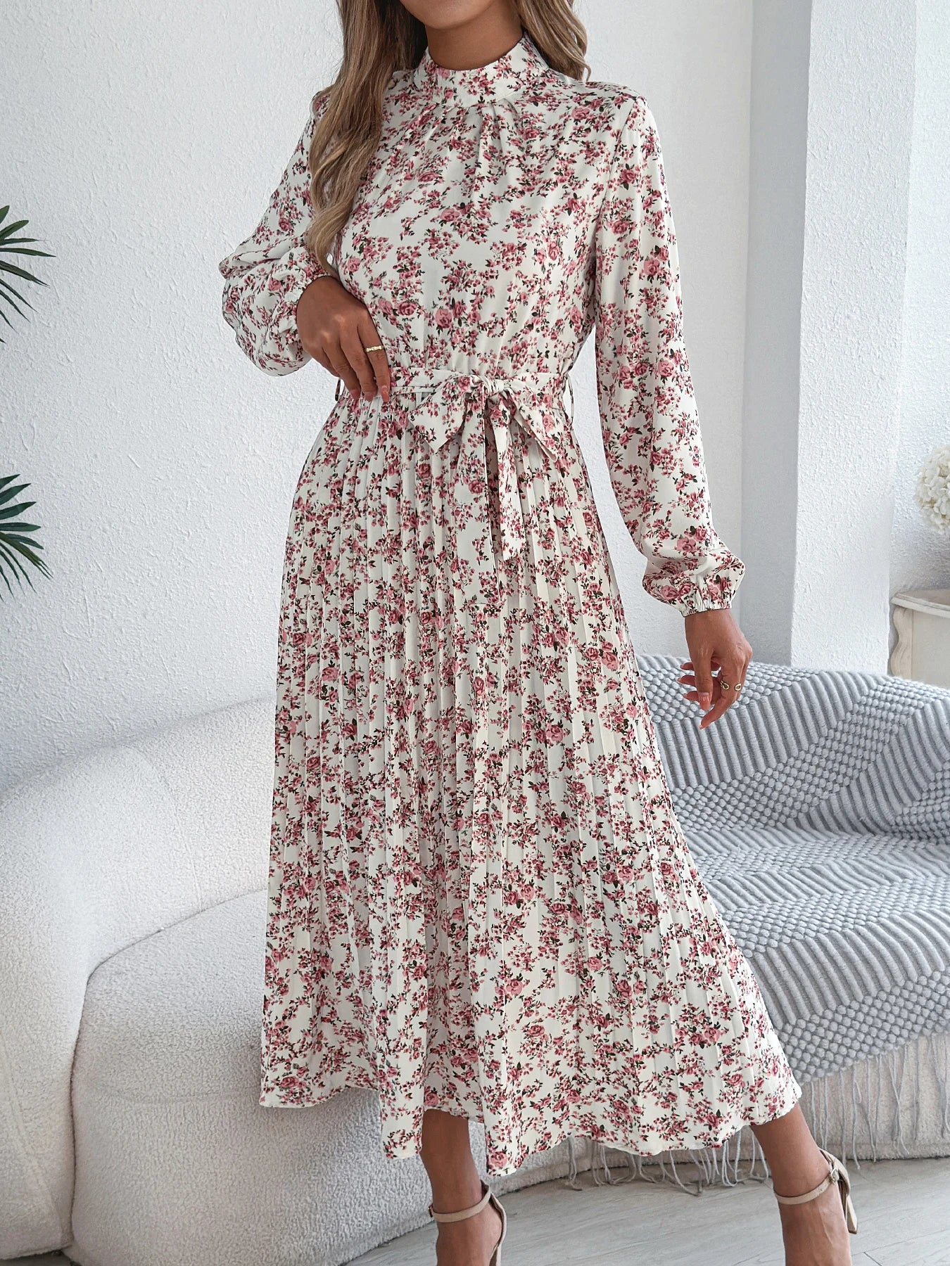 Long Sleeve Waist Cinched Pleated Long Dresses
