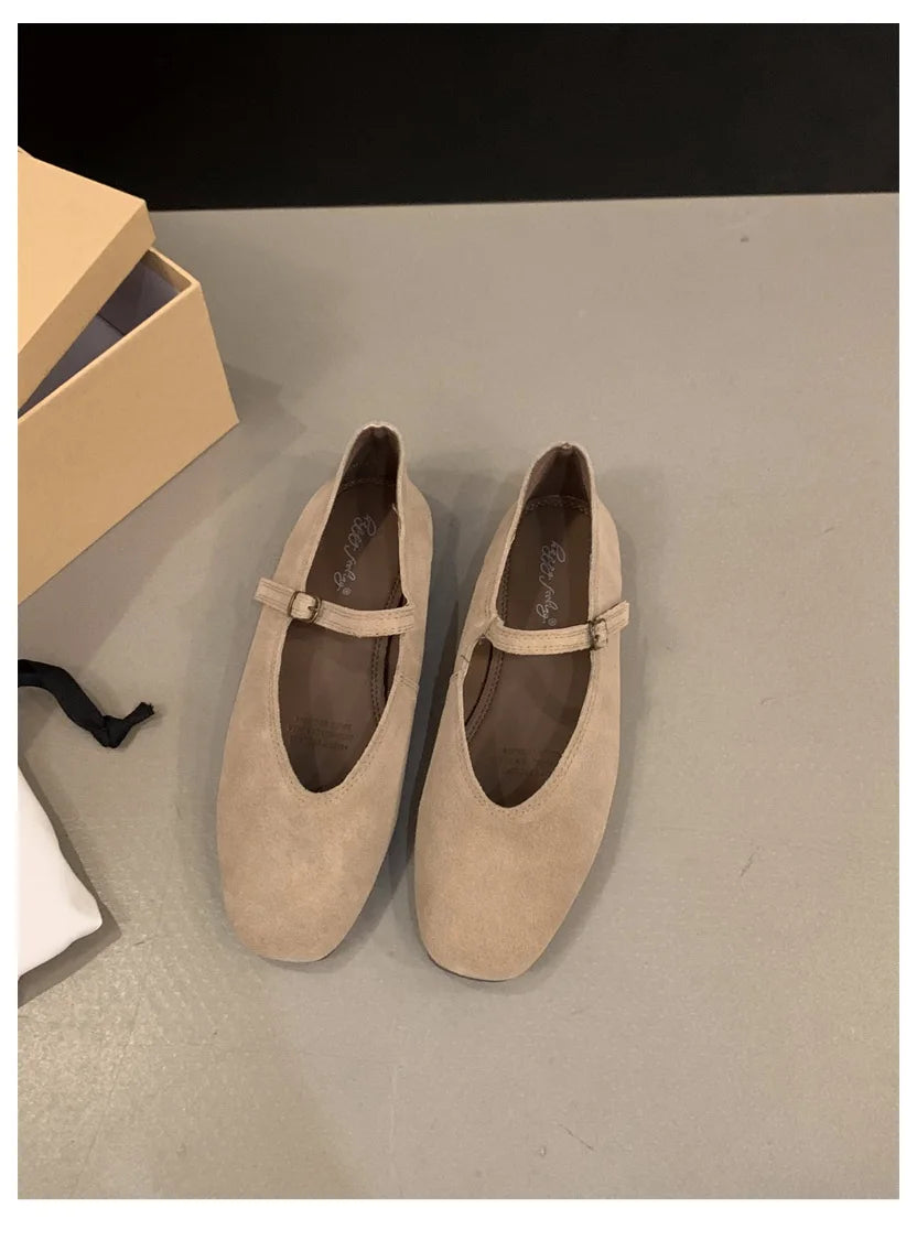 Fashion Flat Ballet Shoes  Leather Round Toe