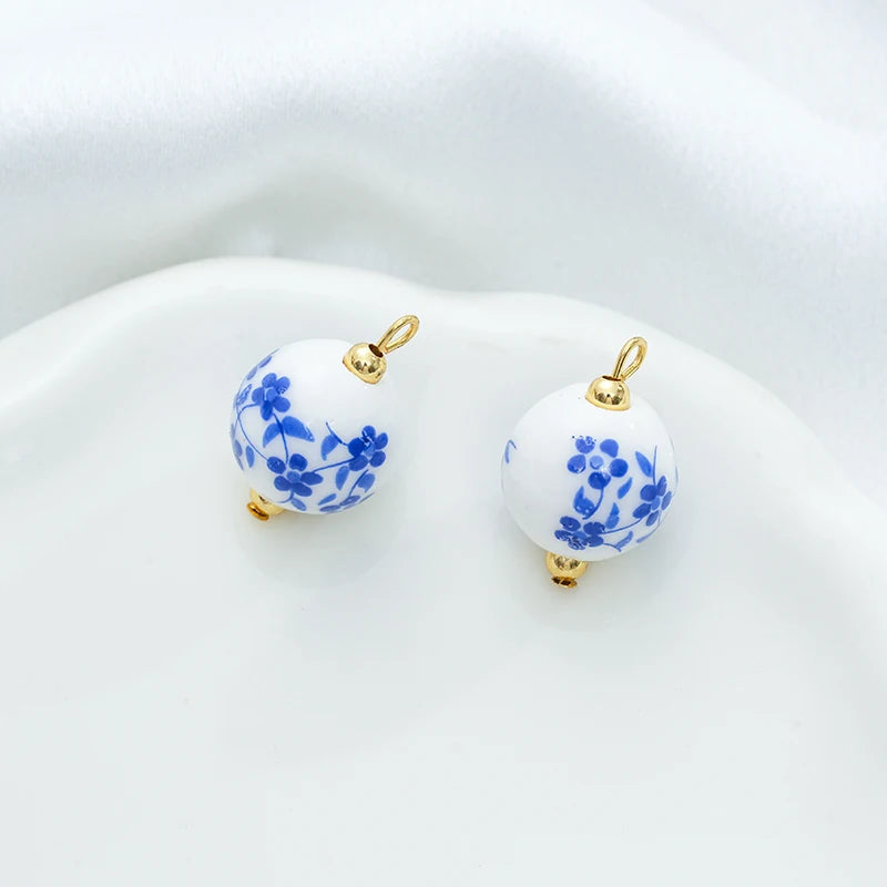 5Pcs Blue printing Adorable Ceramic Charms