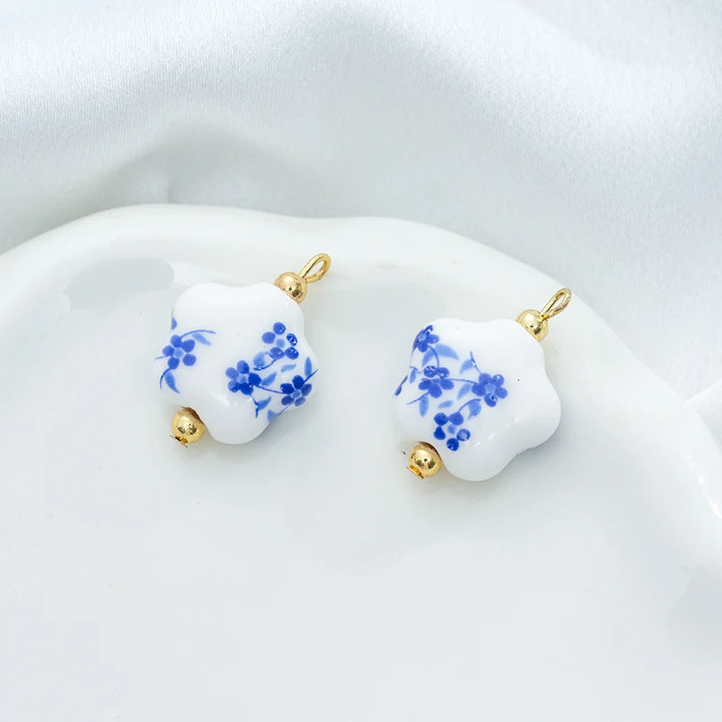 5Pcs Blue printing Adorable Ceramic Charms