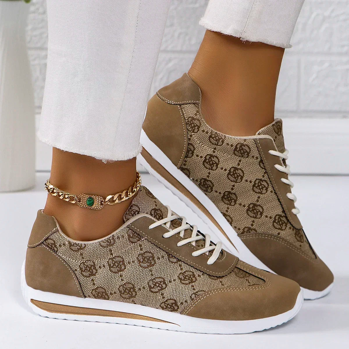 Designer Flat Comfortable Casual Walking Sneakers