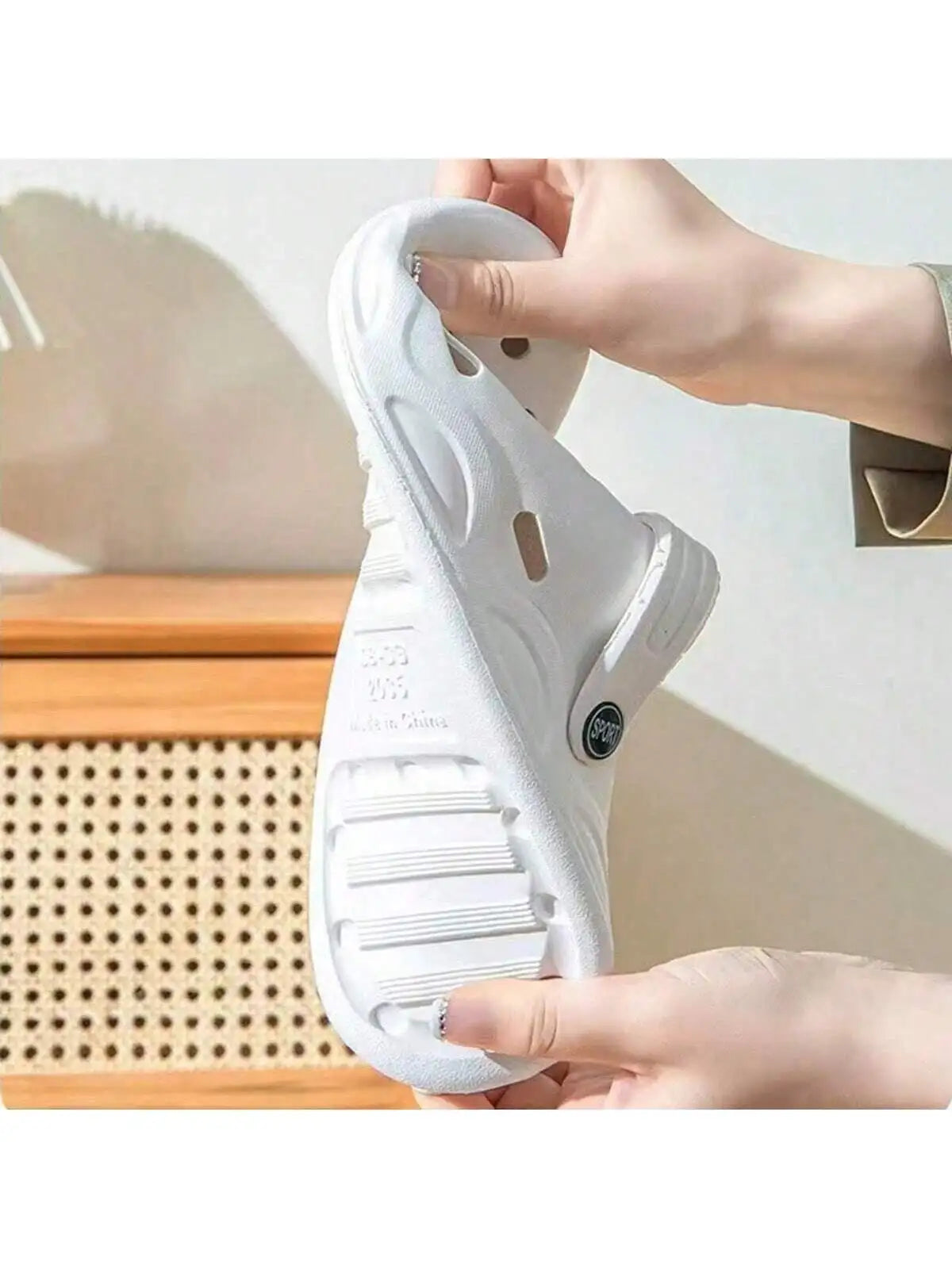 Summer Women's Clogs, Casual and Versatile  Shoes