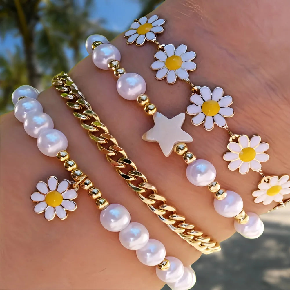 Daisy Flower Pendant Faux Pearl Bracelet Set