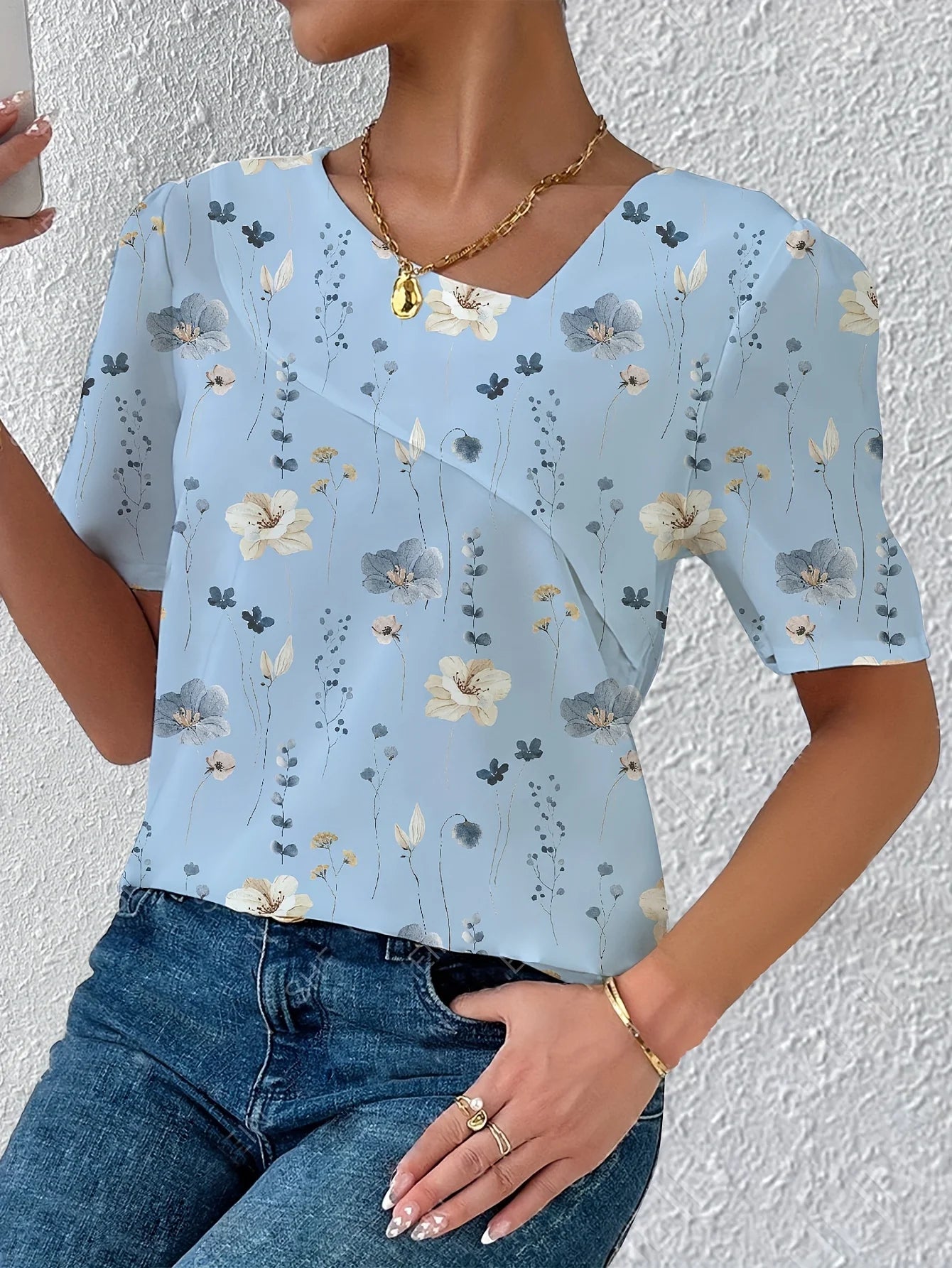 Elegant  Woman's Printed Top