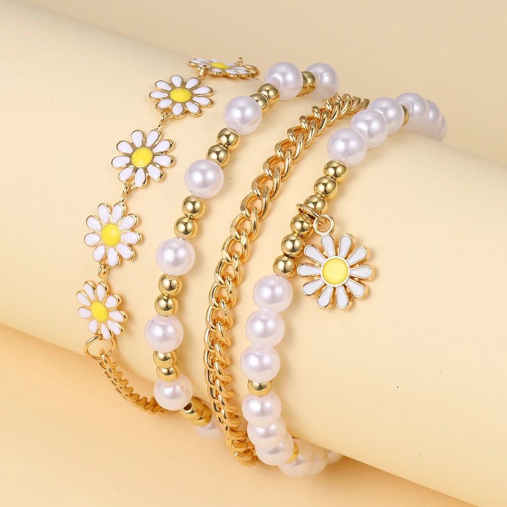 Daisy Flower Pendant Faux Pearl Bracelet Set