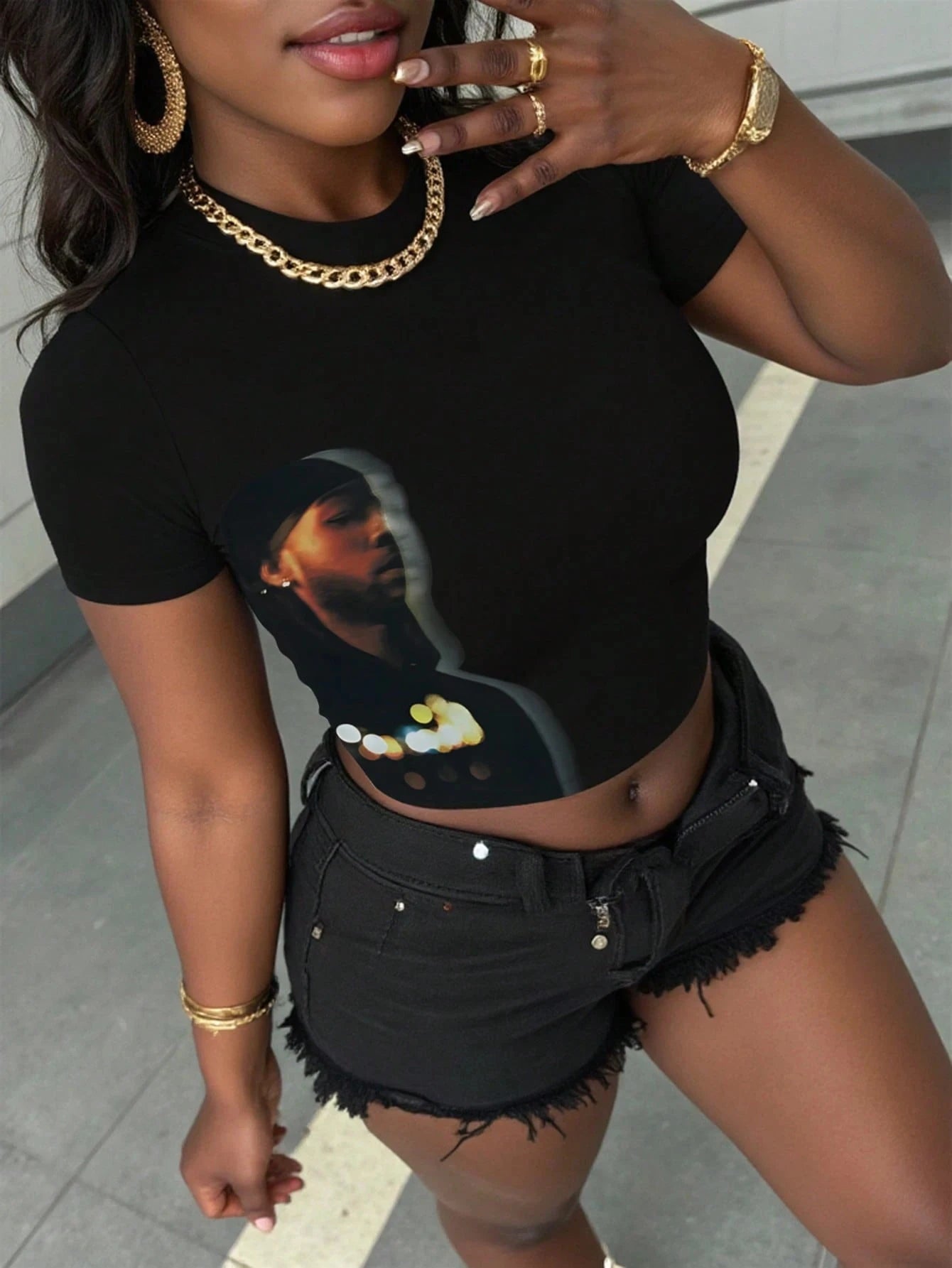 Figure Graphic Cropped T-Shirt  Daily Wear T-Shirt